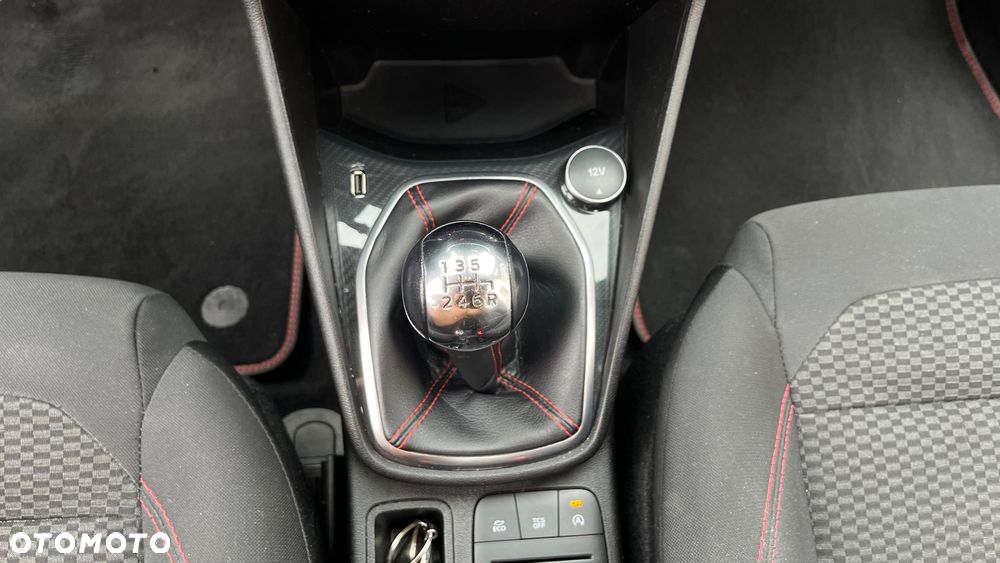 Ford Fiesta 1.0 EcoBoost Hybrid S&S ST-LINE - 21