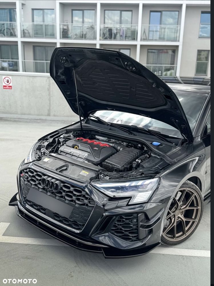 Audi RS3 Limousine - 14