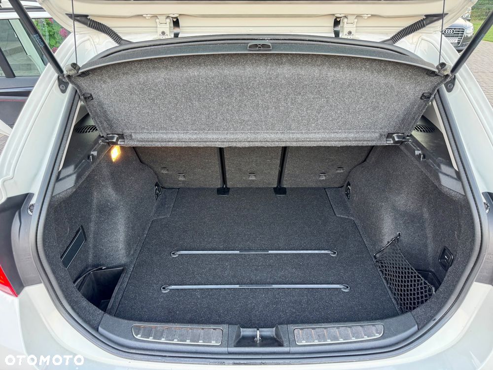 BMW X1 sDrive18d Sport Line - 19