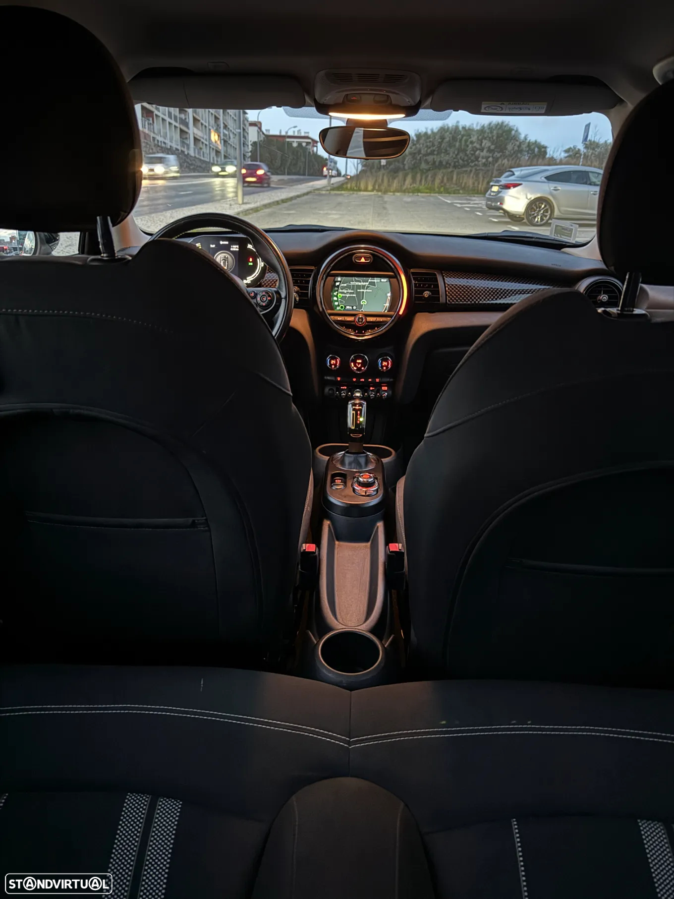 MINI 3 Portas Cooper SE - 24