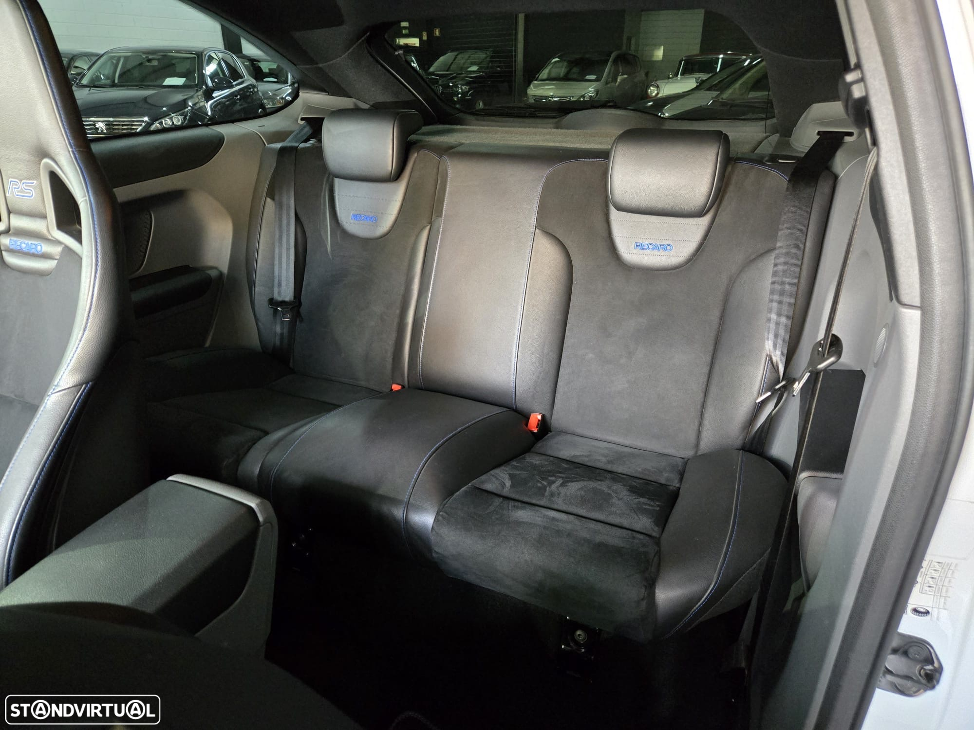 Ford Focus 2.5 T RS - 13