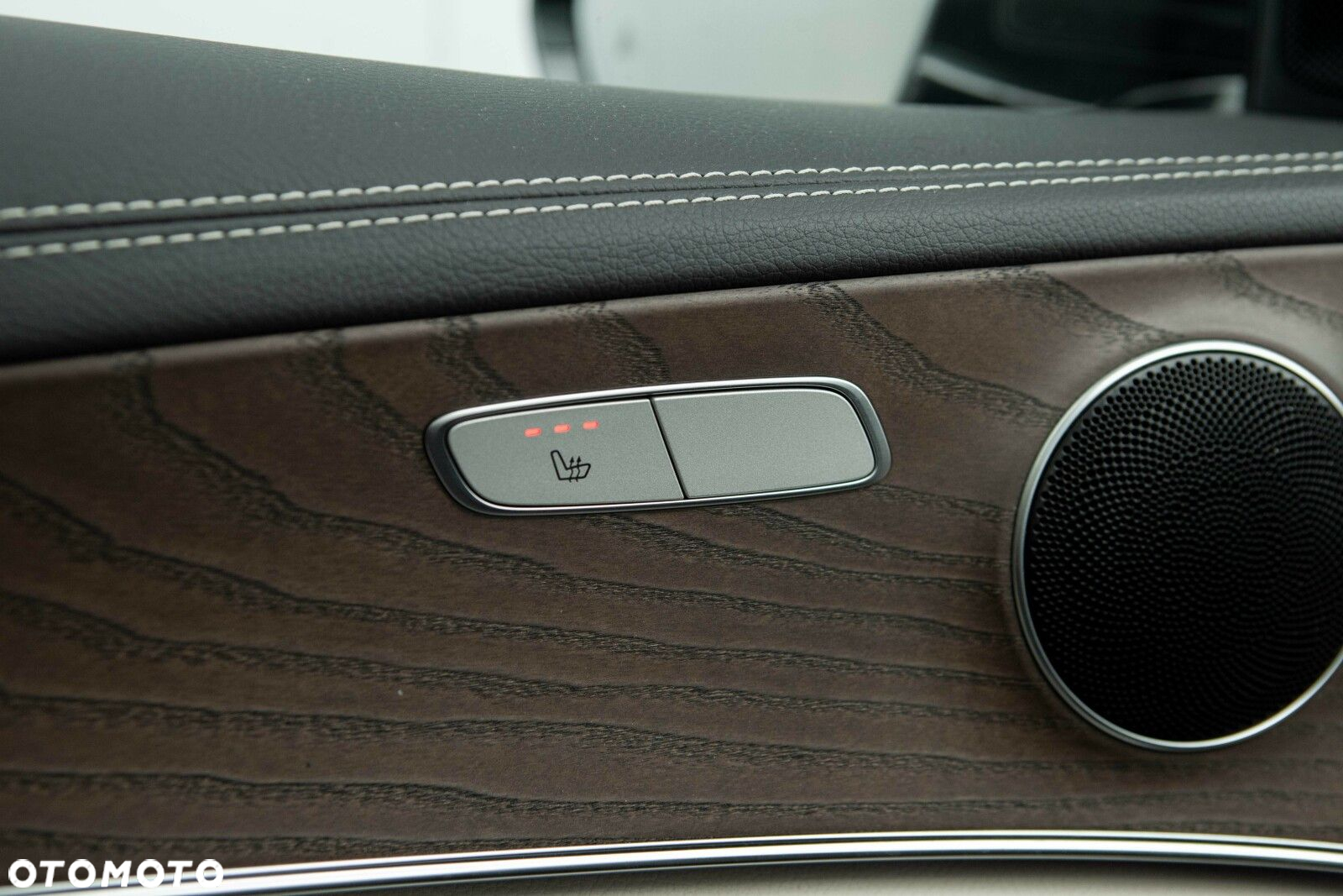 Mercedes-Benz Klasa E - 17