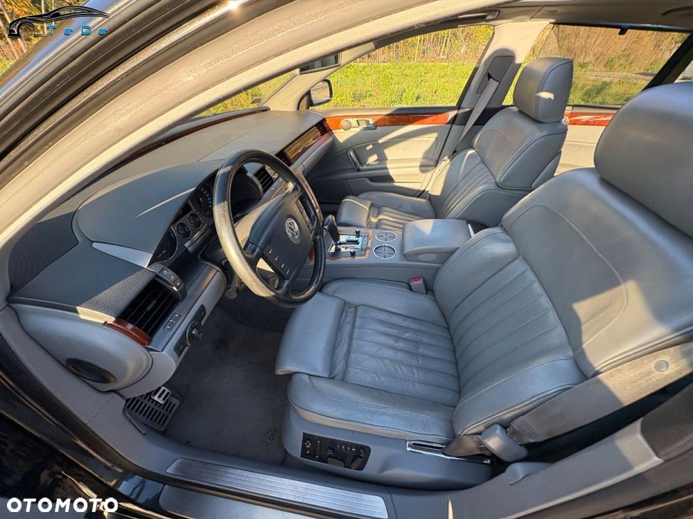 Volkswagen Phaeton - 20