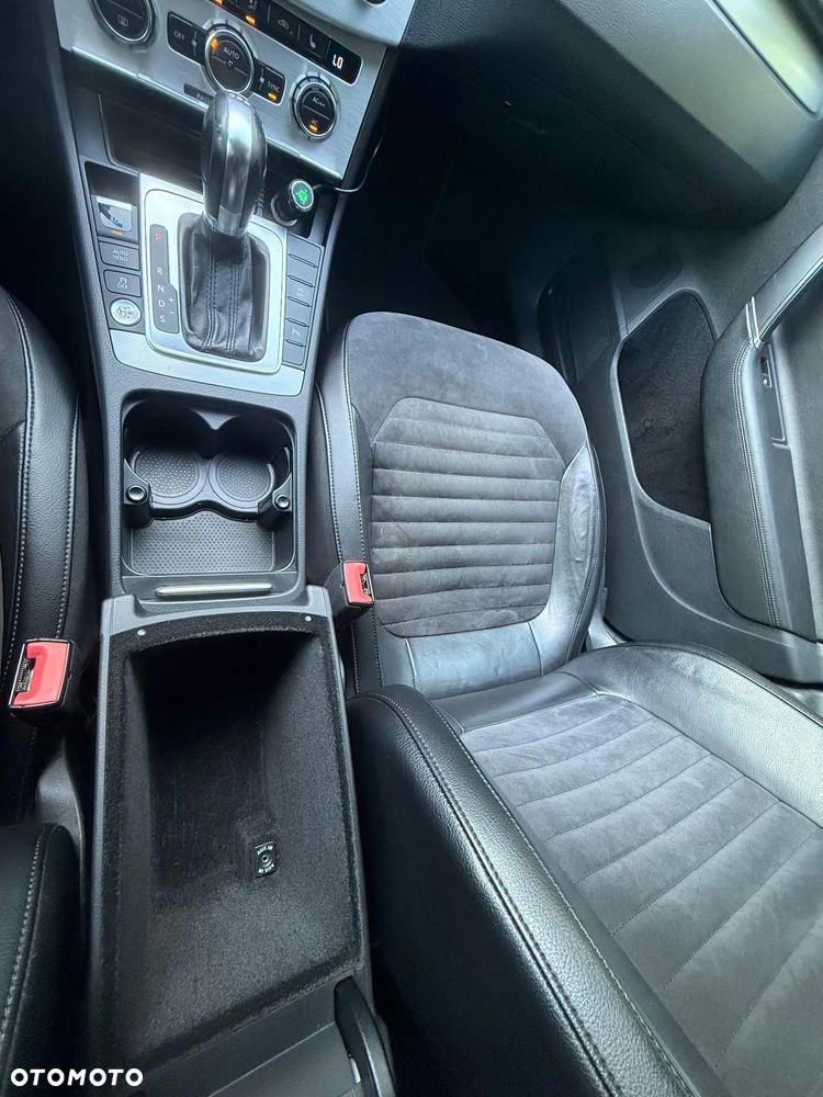 Volkswagen Passat 2.0 TDI Comfortline DSG - 8