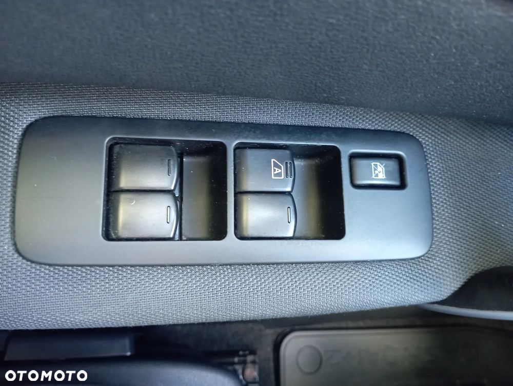 Nissan Qashqai+2 2.0 4x4 Tekna CVT - 24