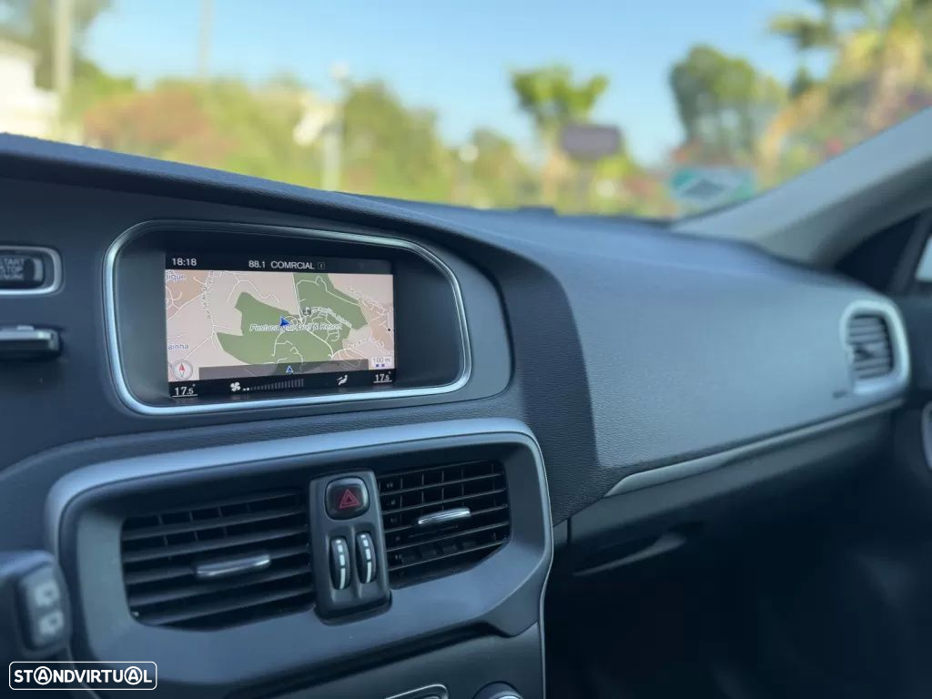 Volvo V40 2.0 D2 Momentum - 11