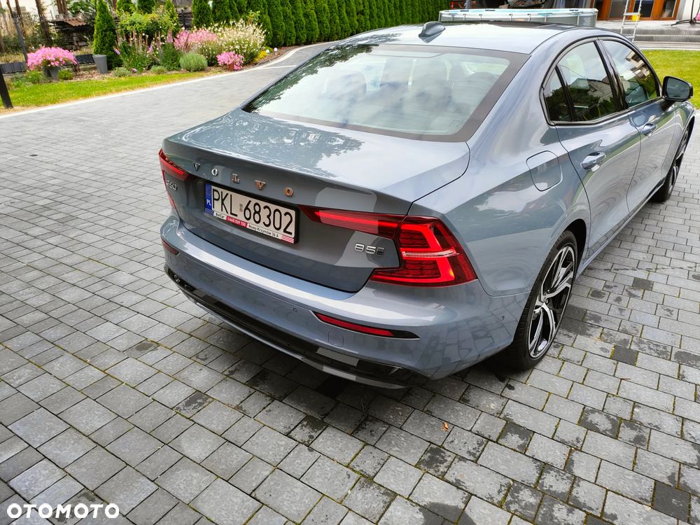 Volvo S60 B5 B AWD Plus Dark - 7