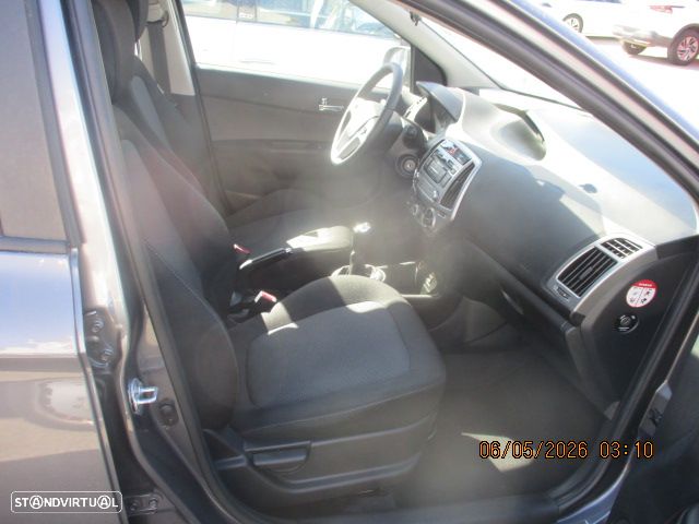 Hyundai i20 1.1 CRDi Blue Access+Bluetooth - 8