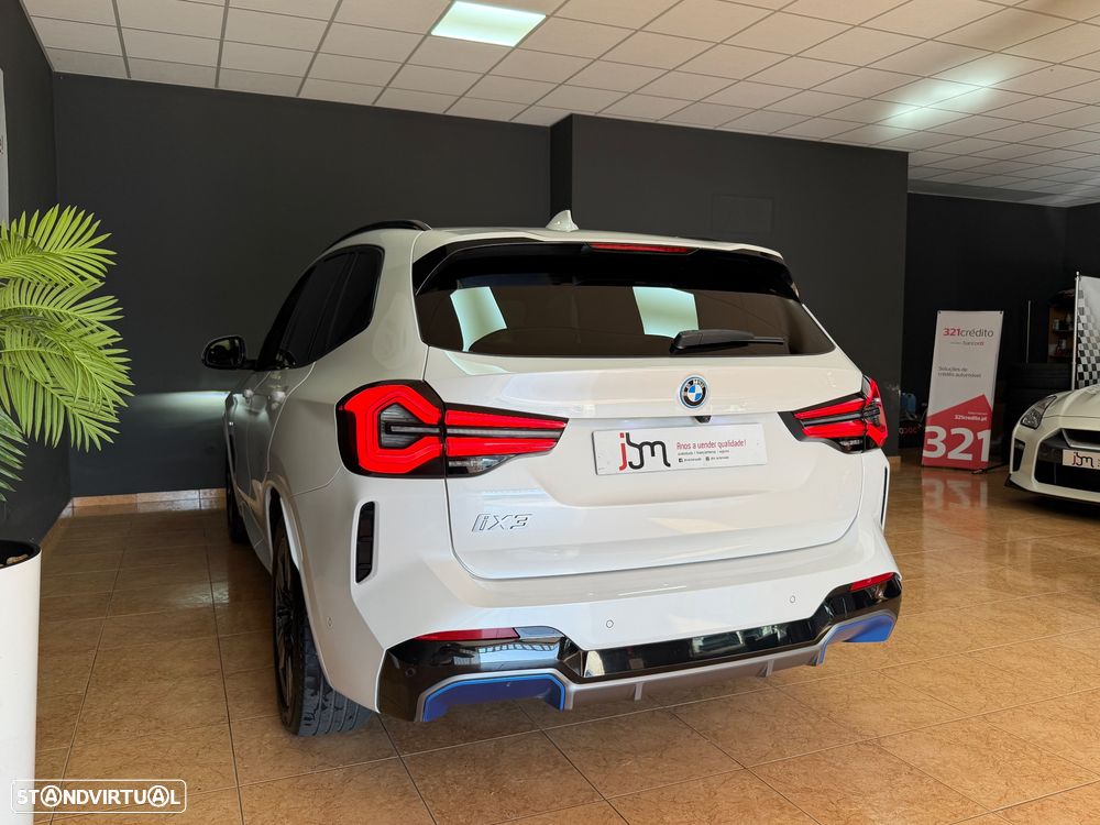 BMW iX3 M Sport Impressive - 21