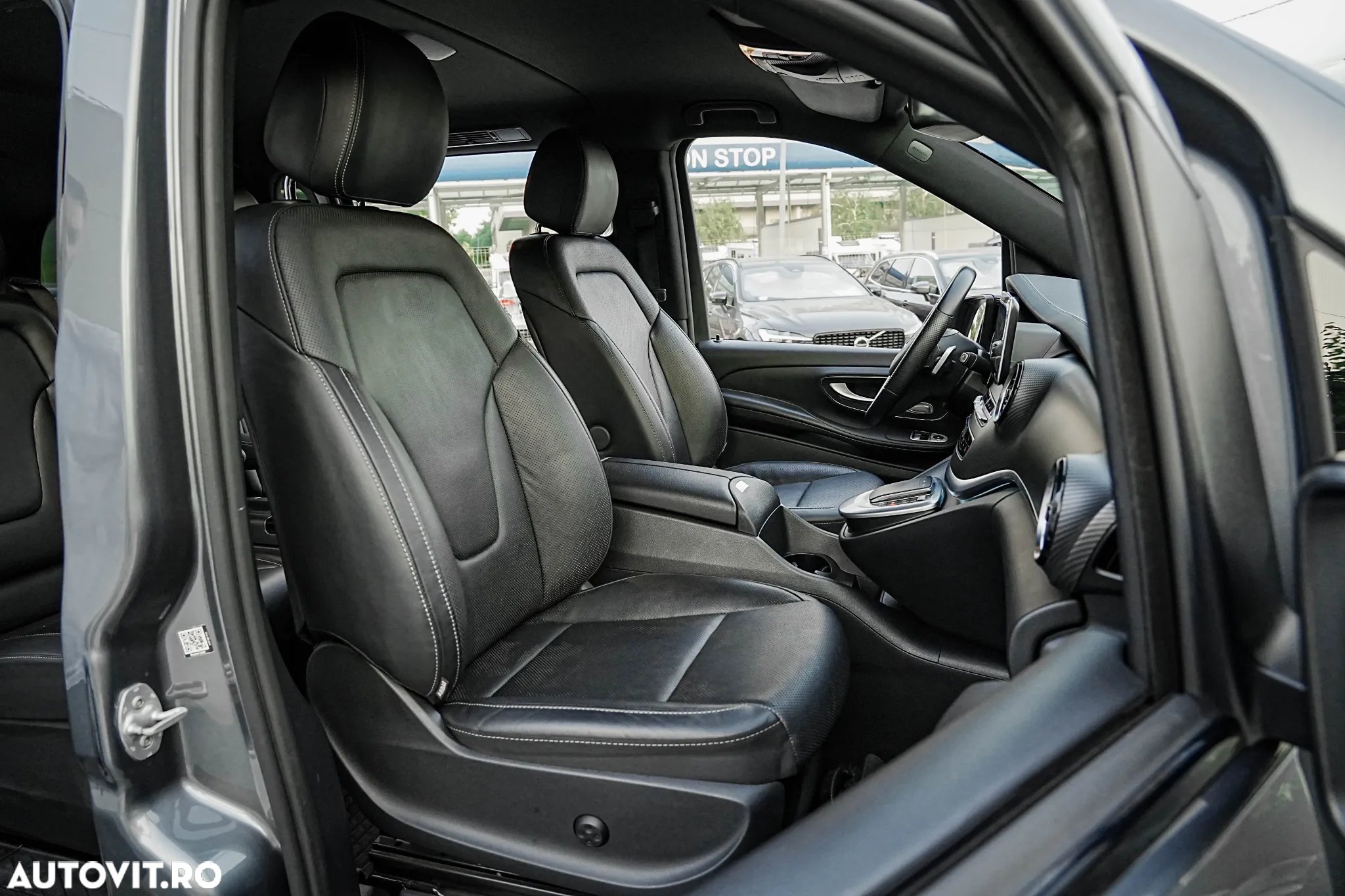 Mercedes-Benz V 300 d lang 4Matic 9G-TRONIC Avantgarde Edition 2023 - 12