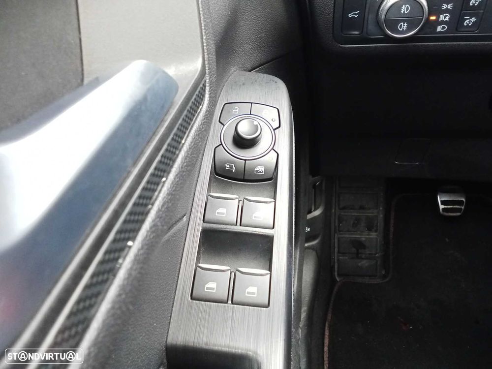 Ford Kuga 1.5 EcoBoost ST-Line - 19