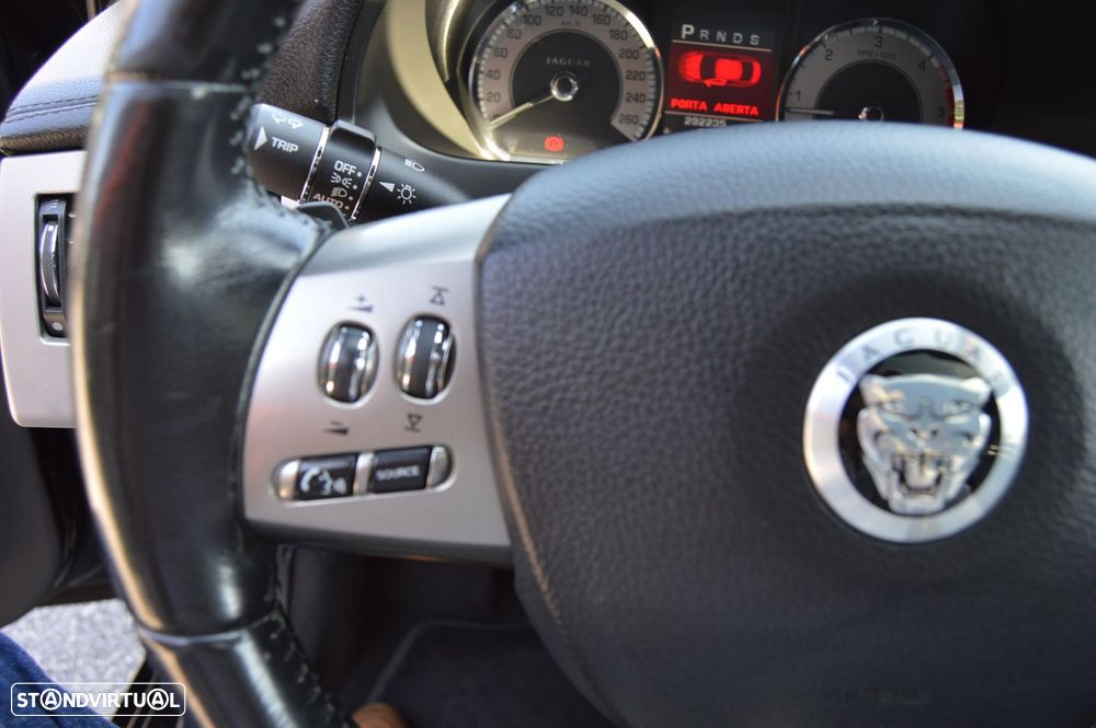 Jaguar XF 3.0 D V6 S Premium Luxury - 50