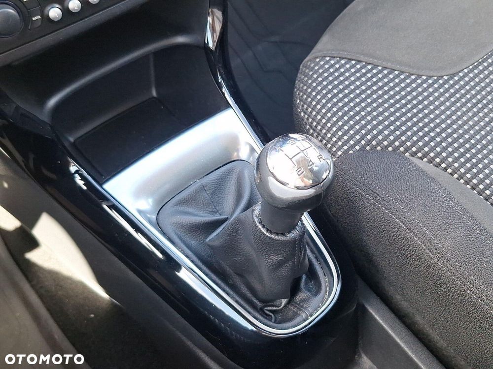 Citroën C3 1.2 PureTech Exclusive - 16
