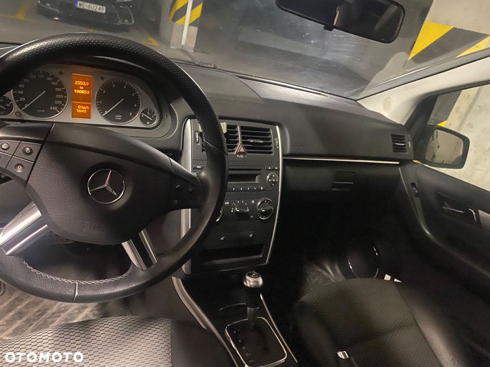 Mercedes-Benz Klasa B 180 Autotronic - 13