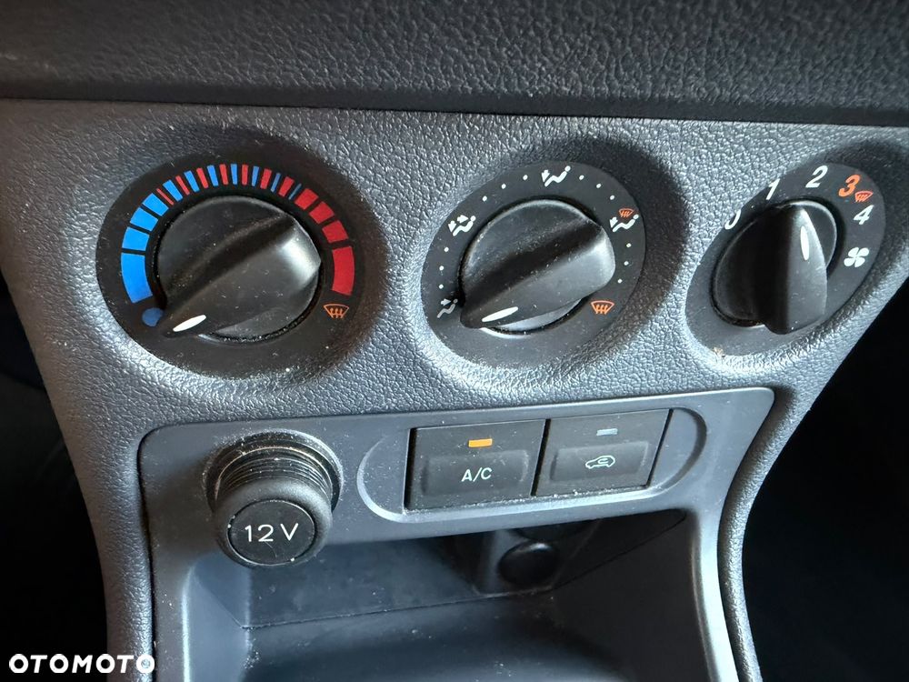 Ford Transit Connect - 18