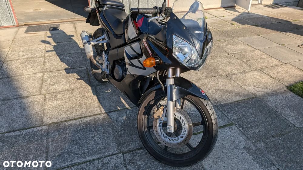 Honda CBR - 3