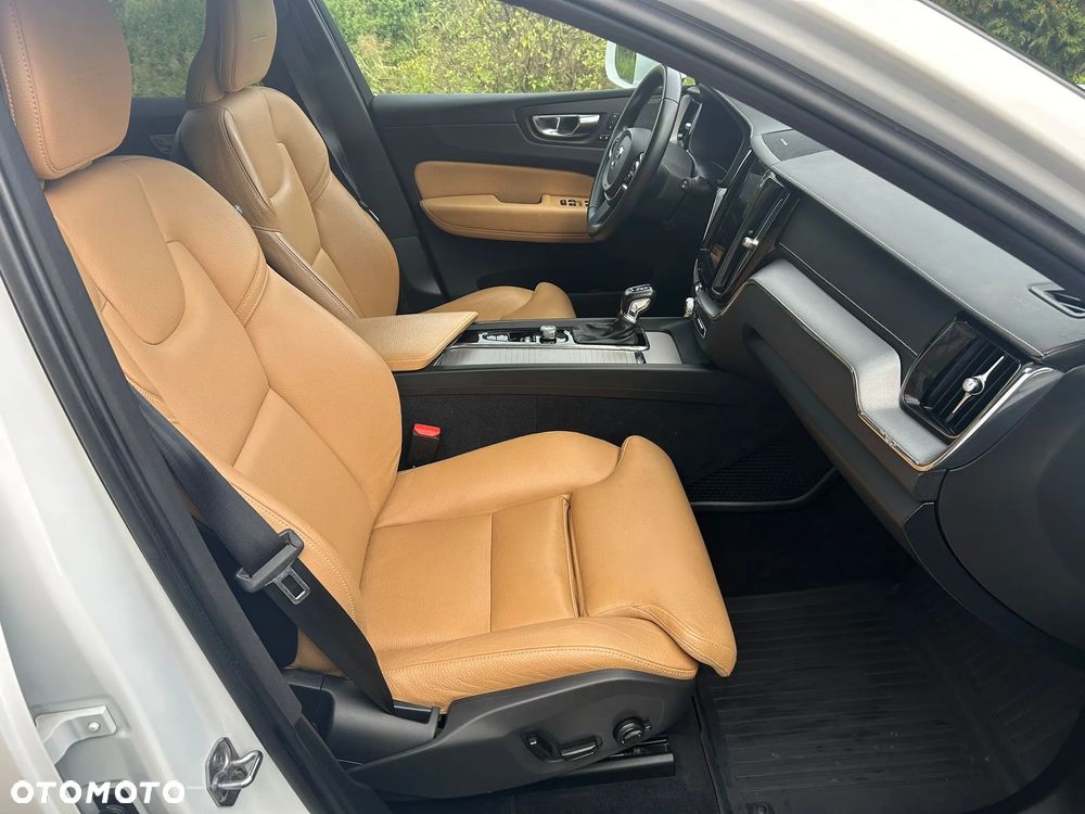 Volvo XC 60 T6 AWD Inscription - 17
