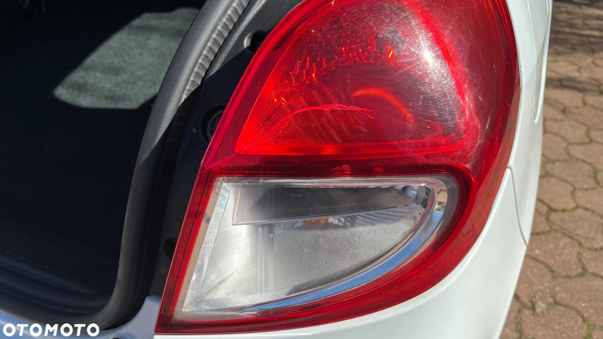 Renault Clio - 23