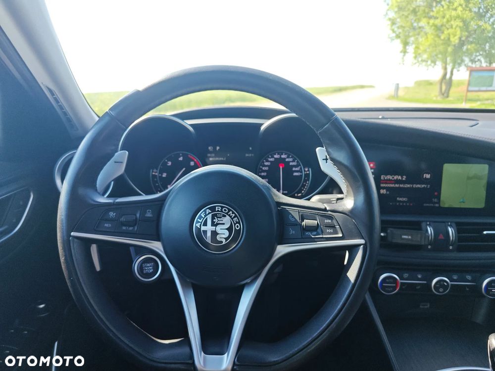 Alfa Romeo Giulia - 20