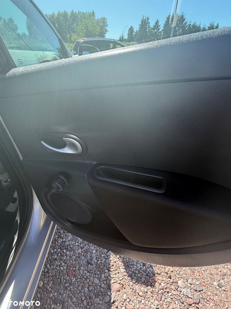 Renault Clio 1.2 16V Business - 29