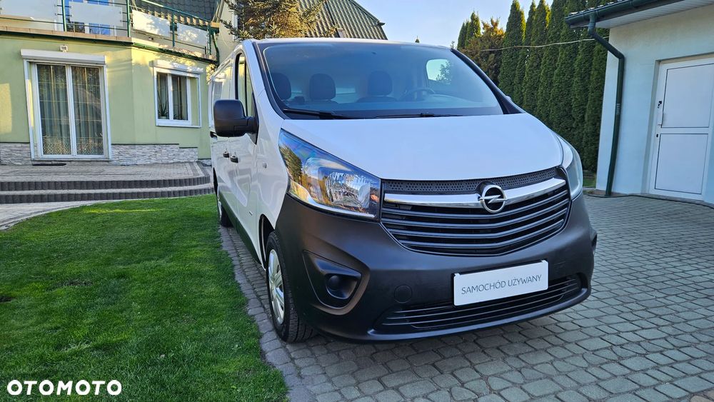 Opel Vivaro 1,6 CDTI 120KM L2 Długi 2018 Rok Klima Webasto Tempomat Hak Parktronik - 3