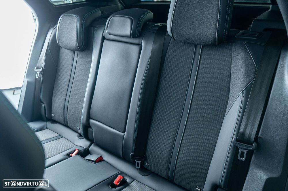 Peugeot 3008 1.2 PureTech Allure EAT8 - 7
