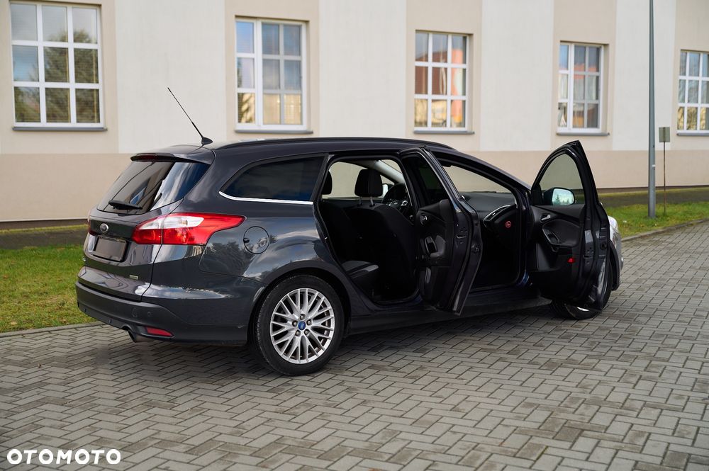 Ford Focus 1.6 EcoBoost Edition - 19