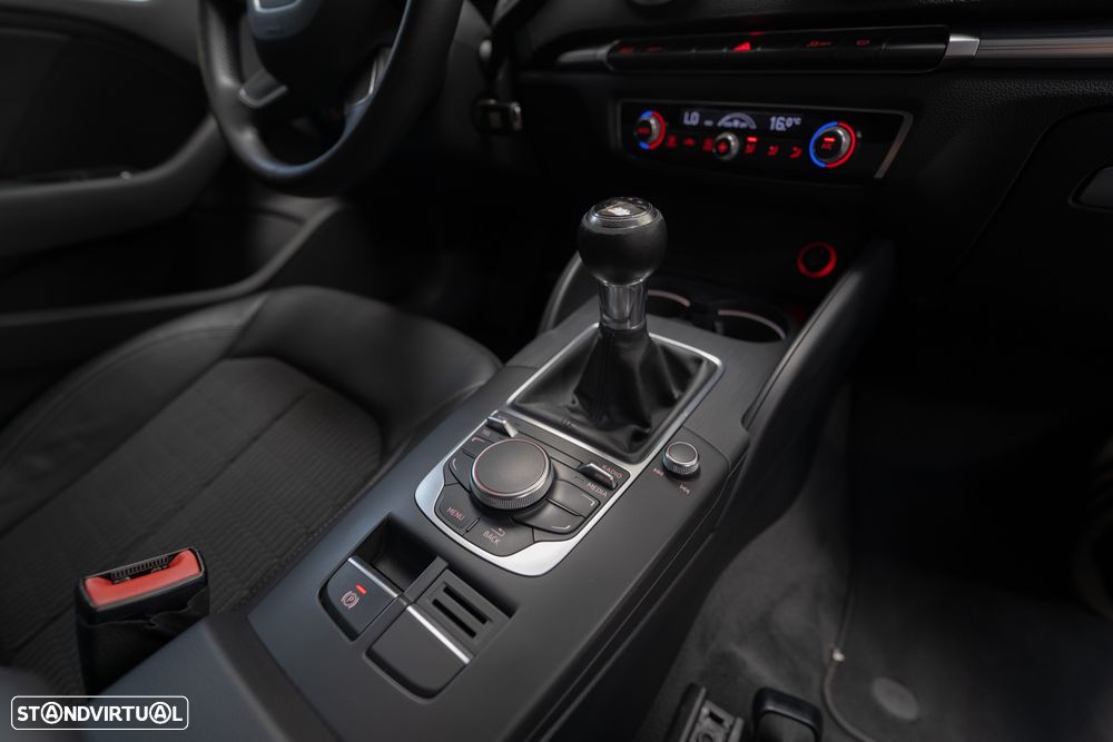 Audi A3 2.0 TDI Advance - 12