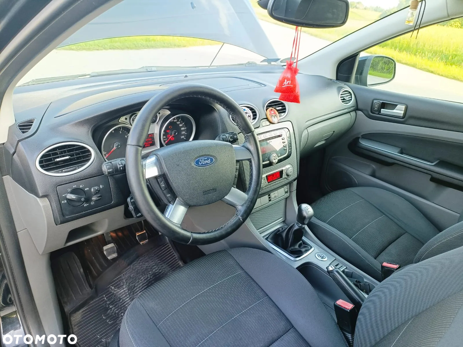 Ford Focus 1.8 Titanium - 12