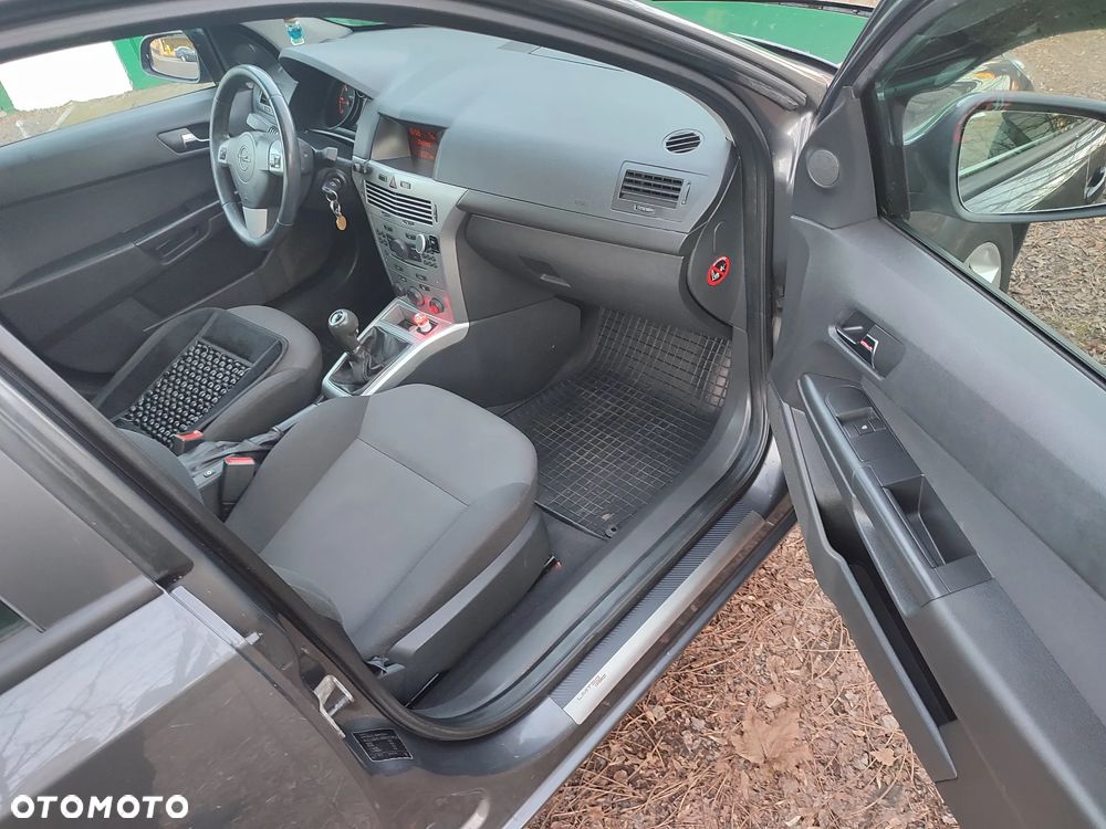 Opel Astra ver-1-7-cdti-edition - 10