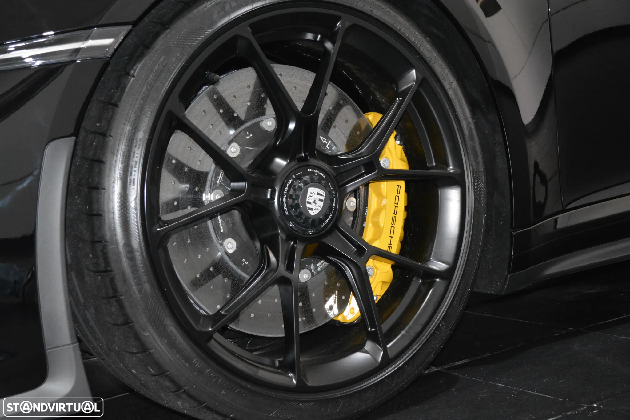 Porsche 911 (992) GT3 Touring Package PDK - 19