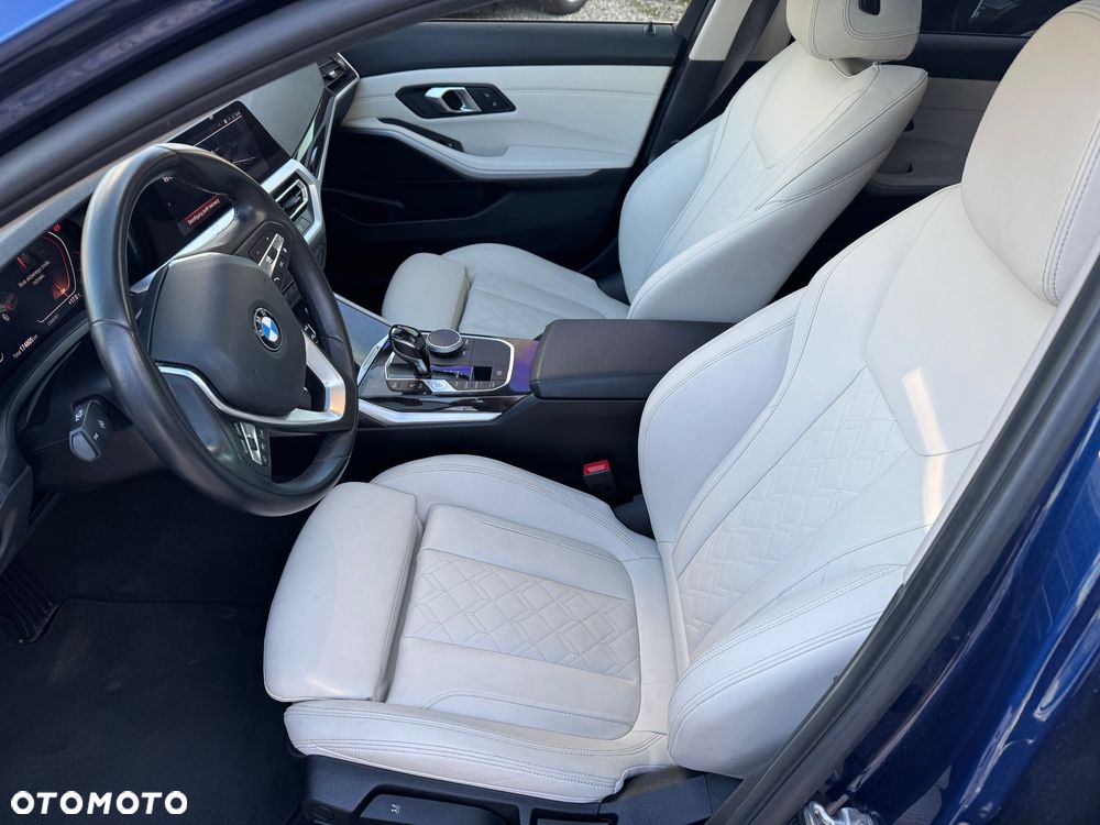 BMW Seria 3 320d Luxury Line Purity - 12