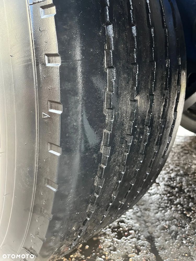 Schwarzmuller Standard SAF 300 000 km  5910 kg - 16