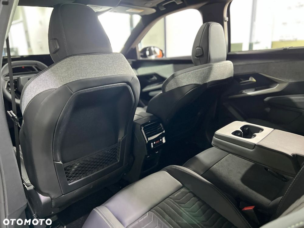 Peugeot 5008 1.2 PureTech mHEV GT Exclusive S&S e-DCS6 - 11