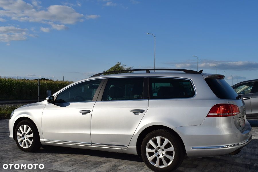Volkswagen Passat 2.0 TDI Comfortline DSG - 4