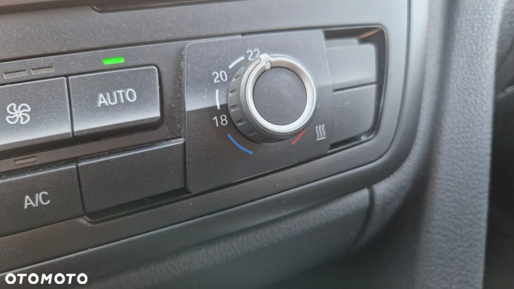 BMW Seria 3 320d Blue Performance Modern Line - 20