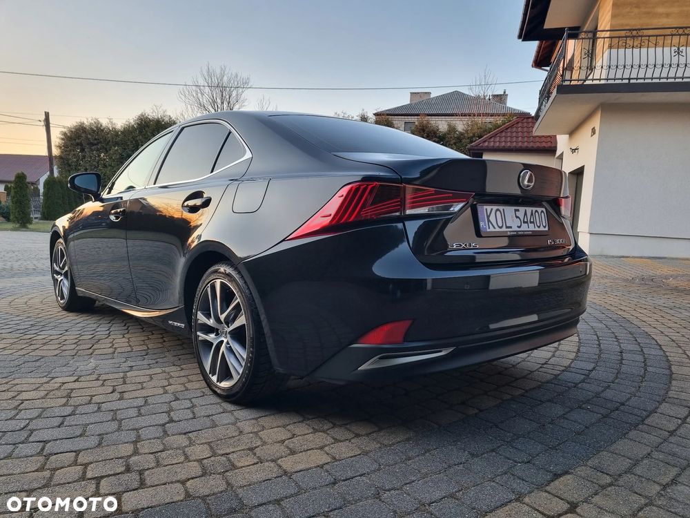 Lexus IS Business Edition - 26