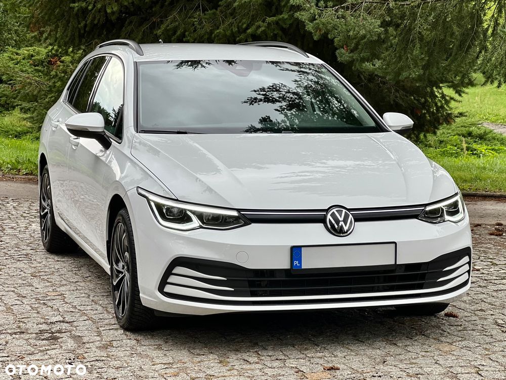 Volkswagen Golf 1.5 eTSI Life DSG - 9
