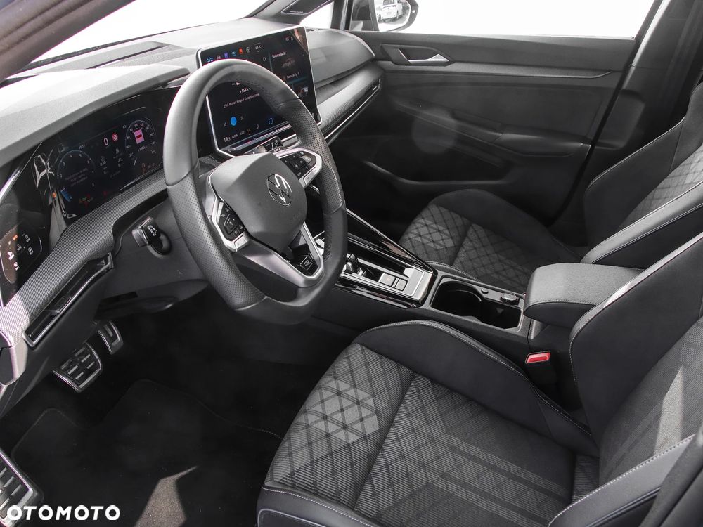 Volkswagen Golf - 12