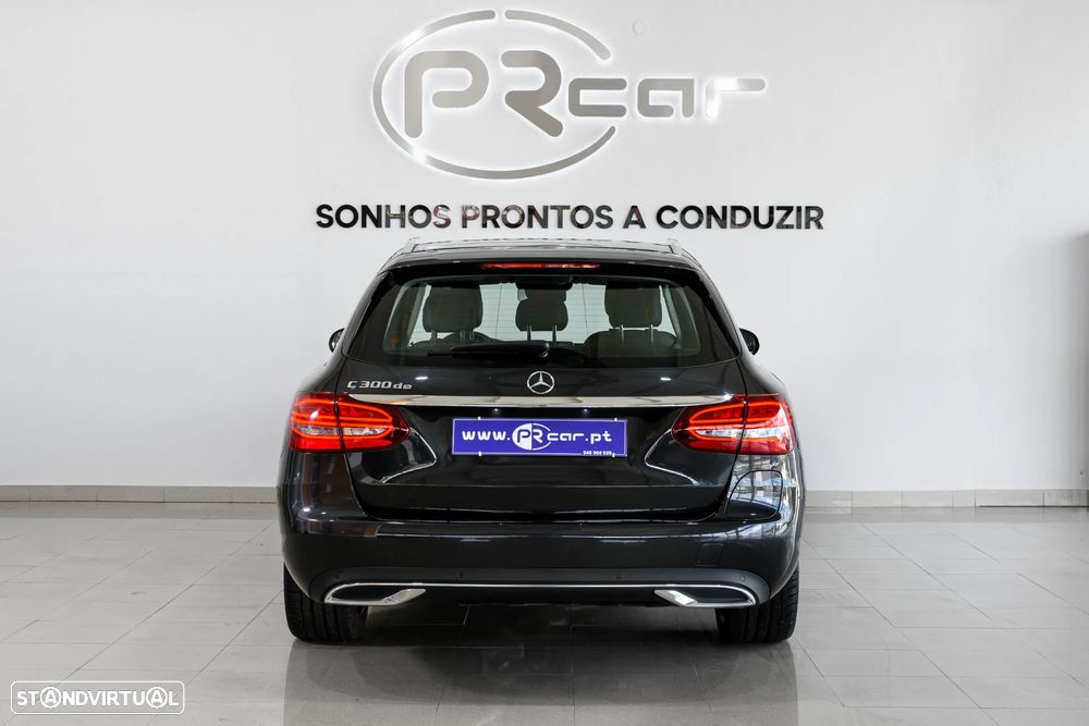 Mercedes-Benz C 300 - 11