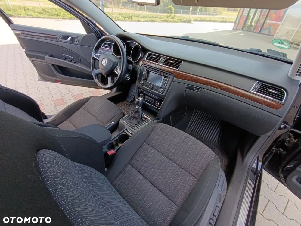 Skoda Superb 2.0 TDI Elegance - 10