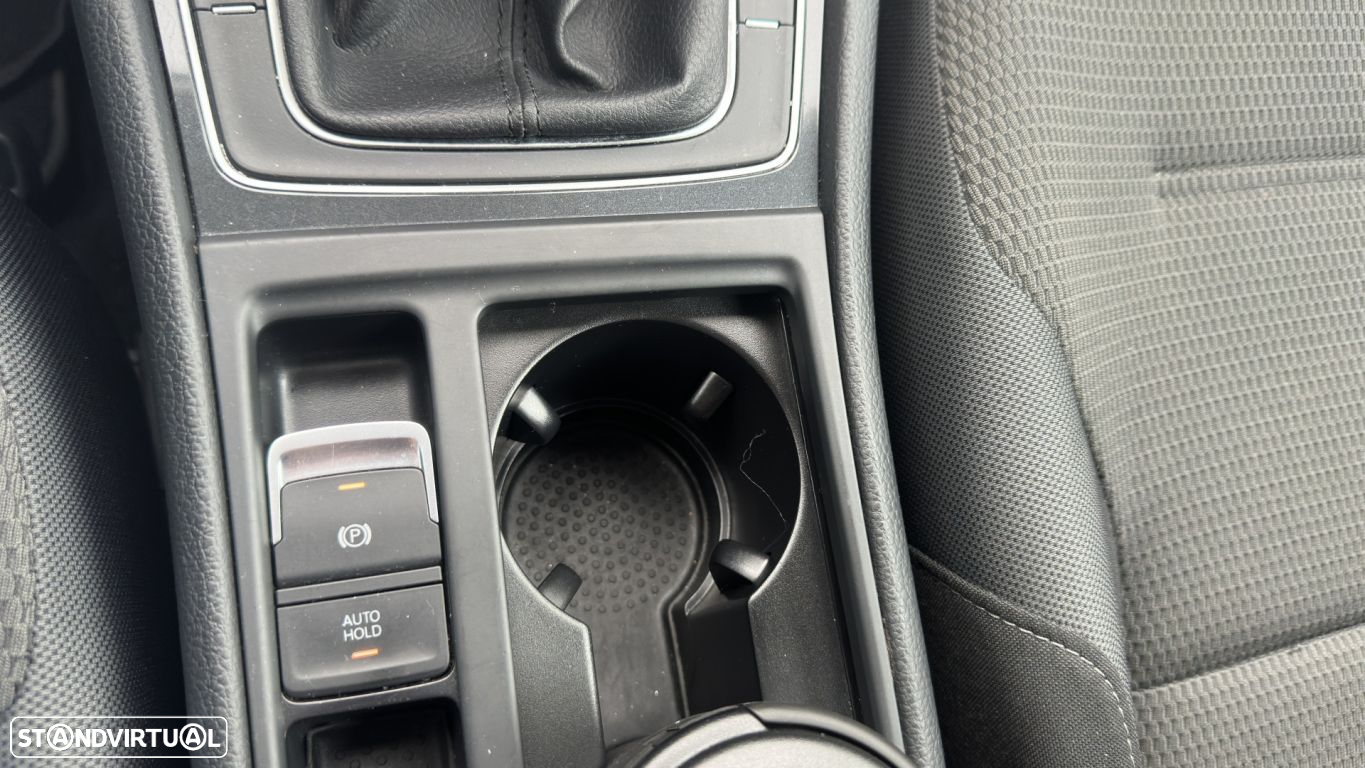 VW Golf Variant 1.6 TDi Confortline - 22