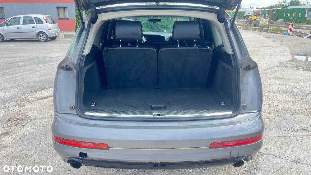 Audi Q7 - 8