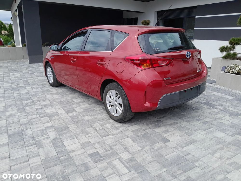 Toyota Auris - 4