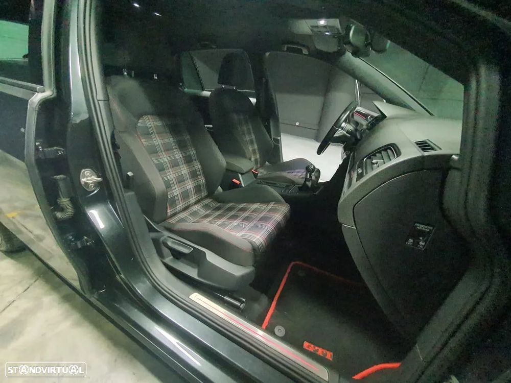 VW Golf 2.0 TSi GTI - 20
