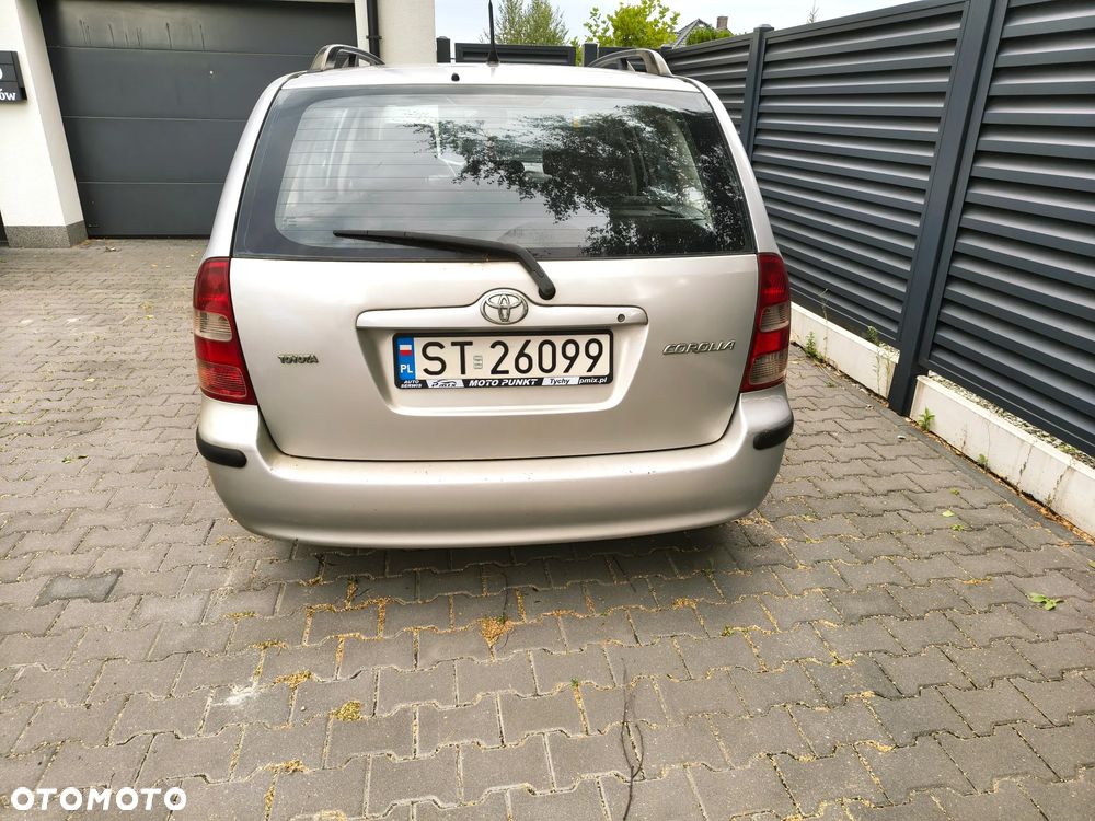 Toyota Corolla - 4