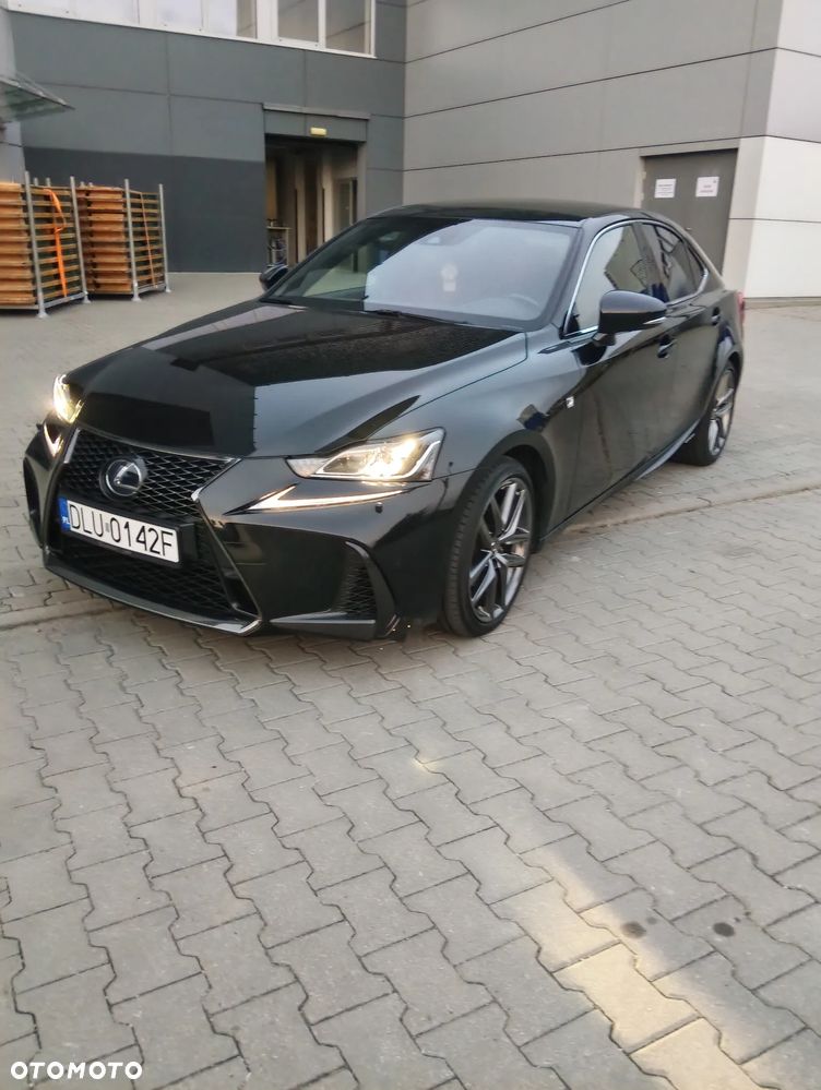 Lexus Is