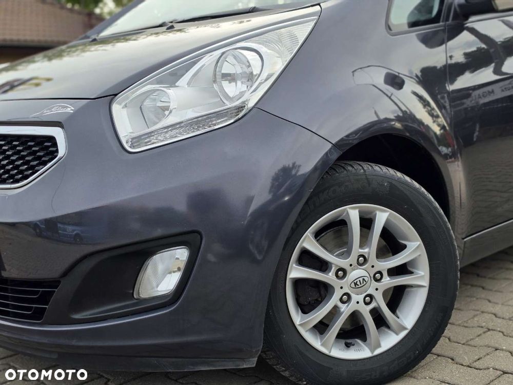 Kia Venga - 11