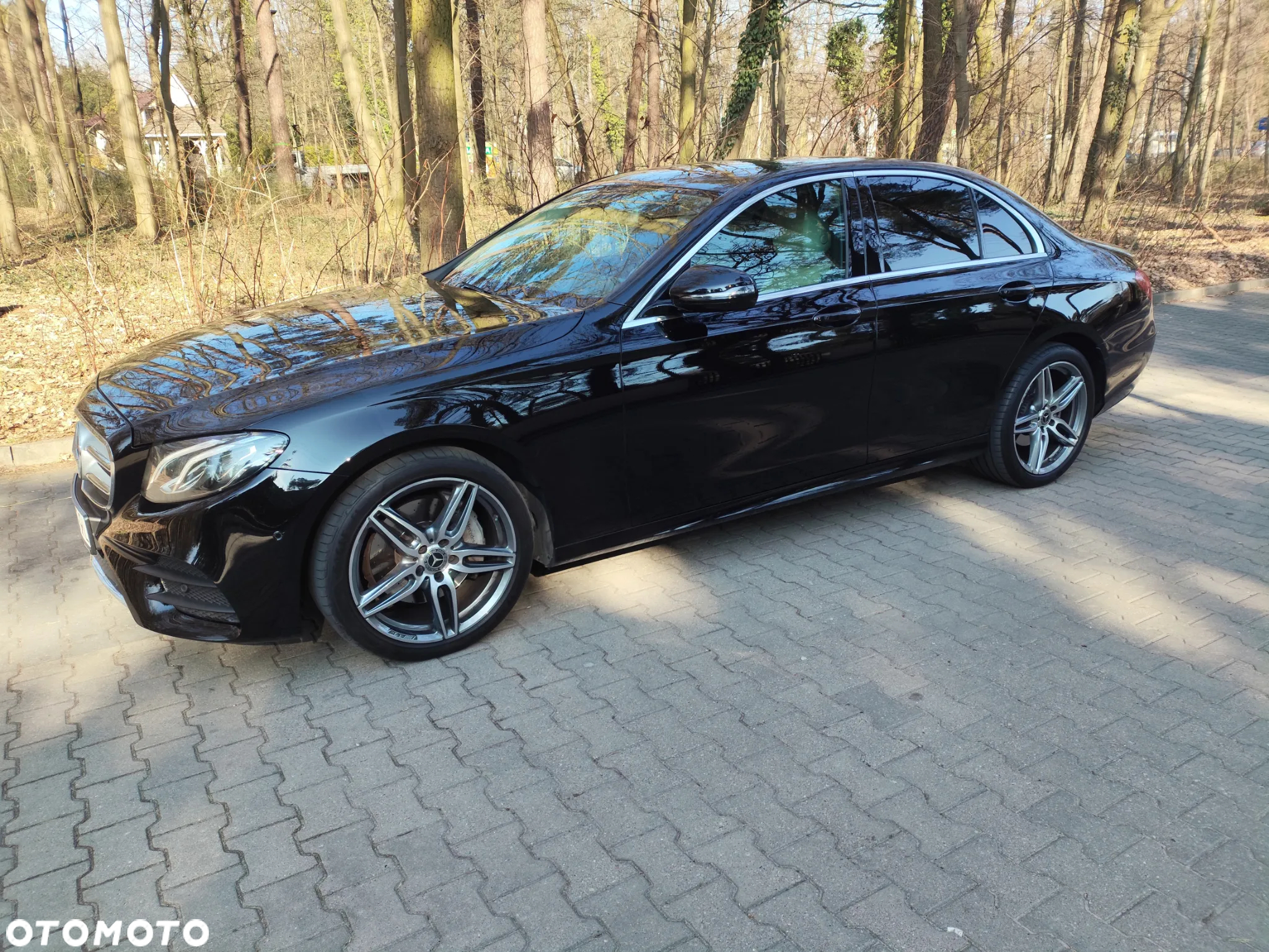 Mercedes-Benz Klasa E 220 d 4-Matic Business Edition 9G-TRONIC - 3