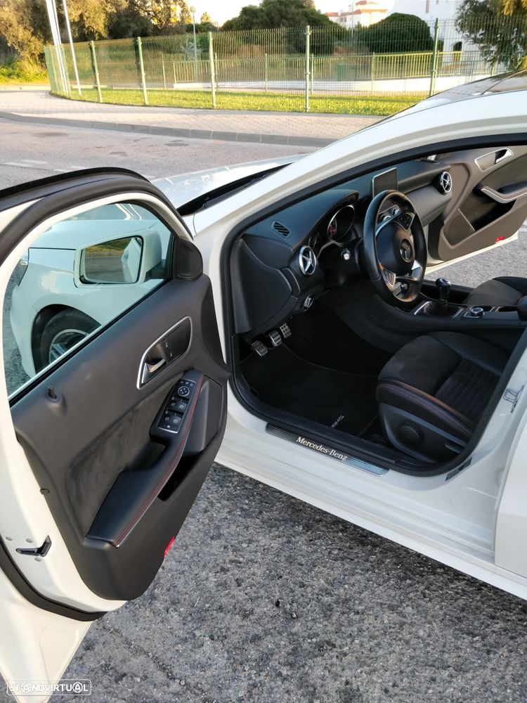 Mercedes-Benz A 180 d AMG Line - 8